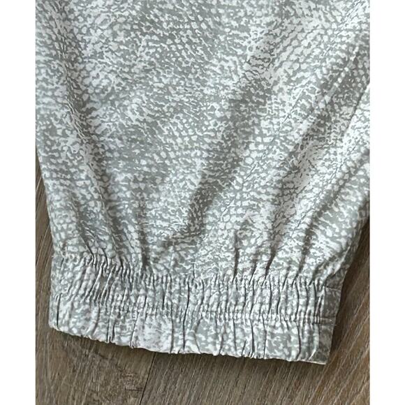 Athleta Venture‎ Printed Pant Size 6P - Picture 7 of 12